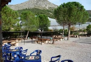 thumbnail: BBQ/picnic area