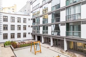 thumbnail: Exterior