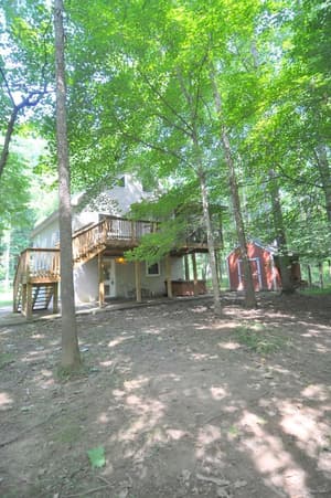 thumbnail: Property grounds