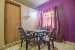 thumbnail: In-room dining