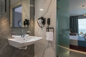 thumbnail: Bathroom