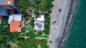 thumbnail: Exterior