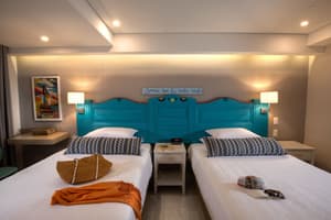 thumbnail: Interior
