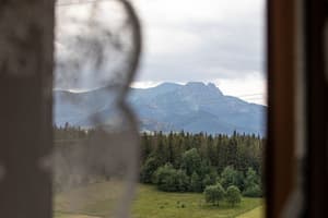 thumbnail: Mountain view