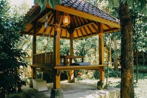 thumbnail: Property grounds