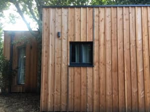 thumbnail: Exterior