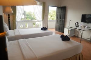 thumbnail: Room