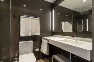 thumbnail: Bathroom