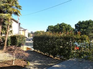 thumbnail: Property grounds