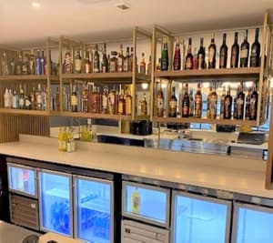 thumbnail: Bar (on property)