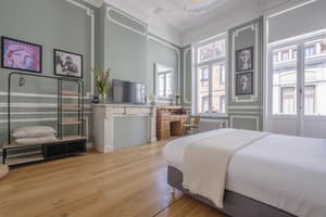 thumbnail: Room amenity