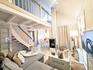 thumbnail: Interior