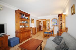 thumbnail: In-room dining