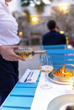 thumbnail: Restaurant