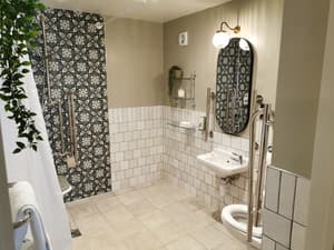 thumbnail: Bathroom