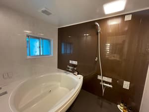 thumbnail: Bathroom