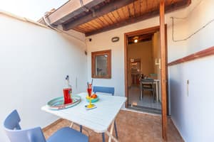 thumbnail: In-room dining