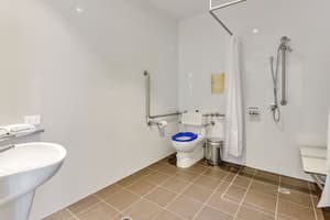 thumbnail: Bathroom