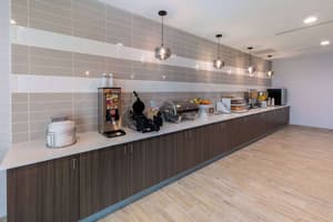thumbnail: Breakfast area