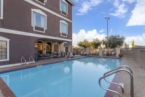 thumbnail: Outdoor pool