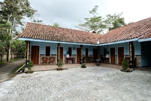 thumbnail: Exterior