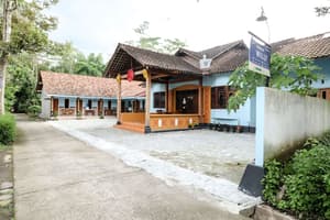 thumbnail: Exterior