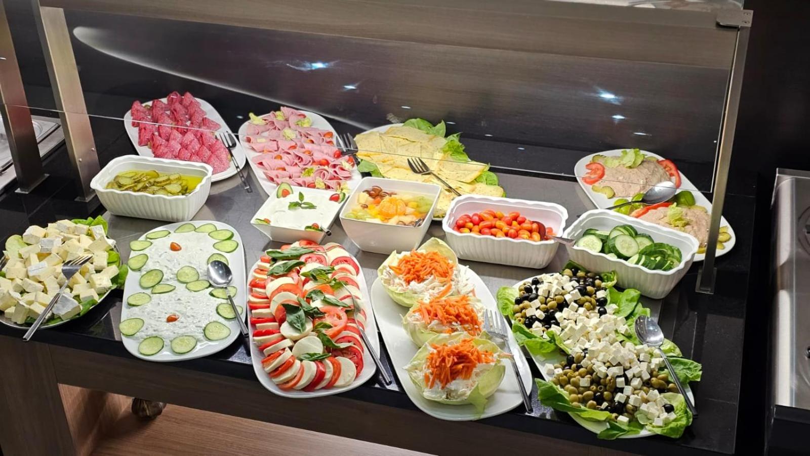 Restaurant-cafeteria