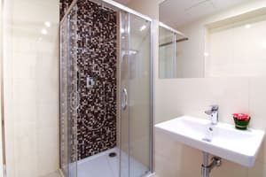 thumbnail: Bathroom shower