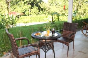 thumbnail: Outdoor dining