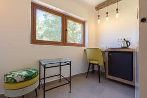 thumbnail: Room amenity