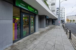 thumbnail: Exterior