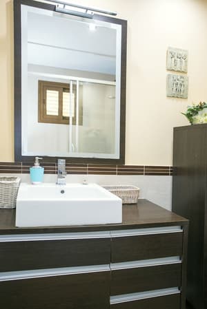 thumbnail: Bathroom sink