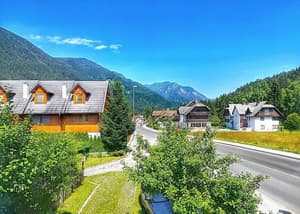 thumbnail: Balcony view