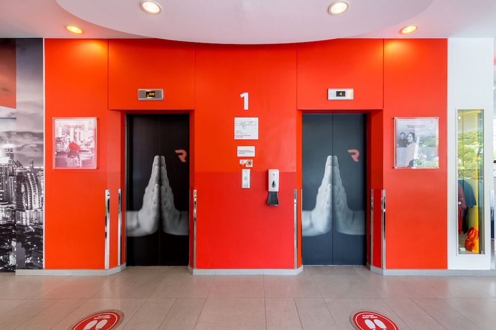 Elevator