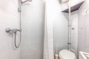 thumbnail: Bathroom shower