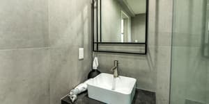 thumbnail: Bathroom sink