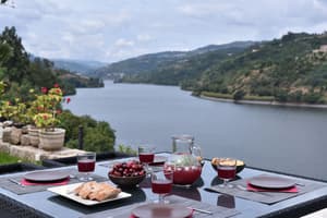 thumbnail: Outdoor dining