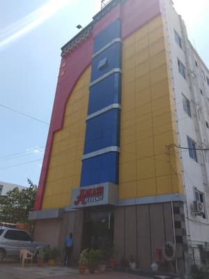thumbnail: Exterior