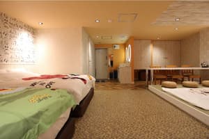 thumbnail: Room