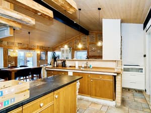 thumbnail: Interior