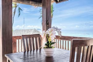 thumbnail: Balcony view