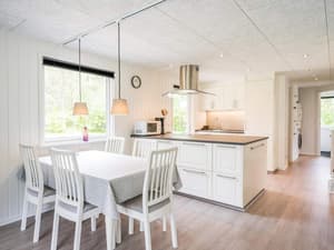 thumbnail: Interior