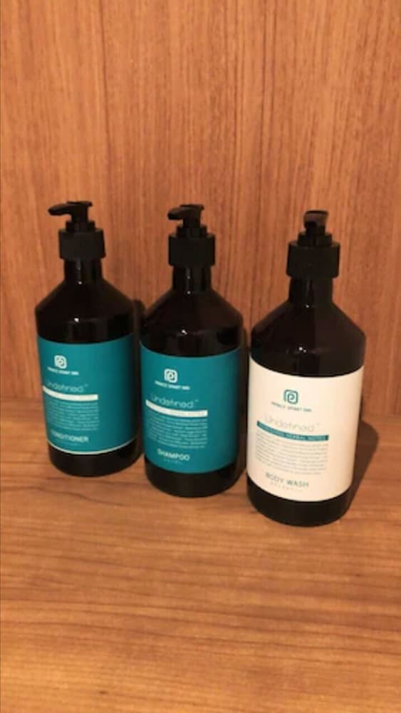 Bathroom amenities