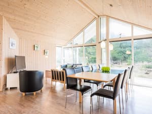 thumbnail: Interior