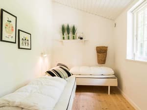 thumbnail: Interior
