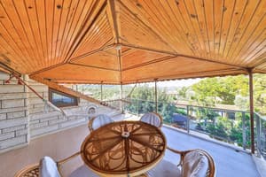thumbnail: Balcony