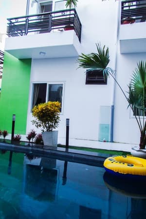 thumbnail: Outdoor pool