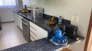 thumbnail: 408998770.jpg