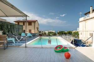 thumbnail: Pool