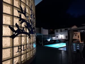 thumbnail: Pool